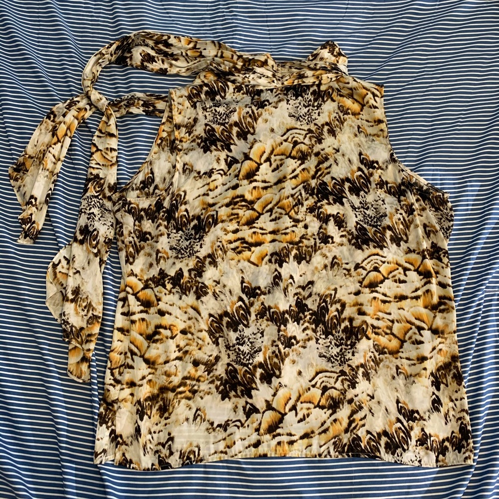 🙂 BOGO Vince Camuto sleeveless blouse with scarf - Picture 3 of 6